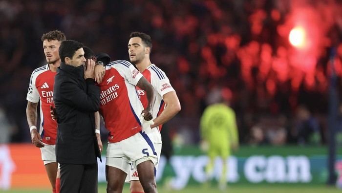 Arsenal Tumbang, Arteta Didesak Hengkang Usai Kalah Dramatis PSG