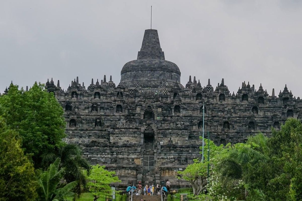 Istana Jawab Kritik Stairlift: Borobudur Lebih Tinggi!