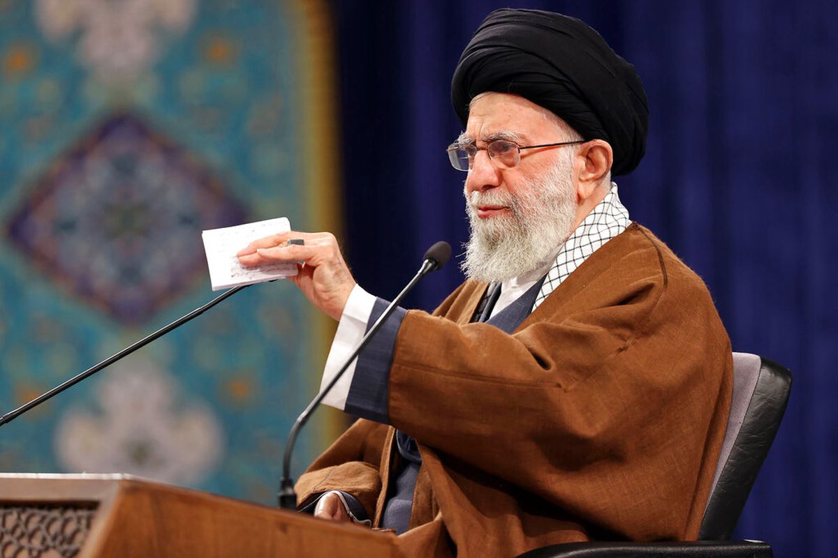 Dilema Khamenei: Perang Israel-Iran, Dua Pilihan Berat