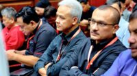 Ganjar_Pranowo__Wawali_Surabaya_Saksikan_Sidang_Hasto_Krusial Ganjar Pranowo & Wawali Surabaya: Saksikan Sidang Hasto Krusial