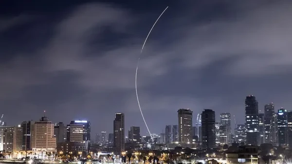 Konflik Iran-Israel Memanas, Trump Ancam Intervensi AS?