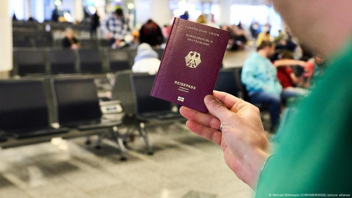Paspor Jerman: Impian Warga Turki, Meningkat Drastis!