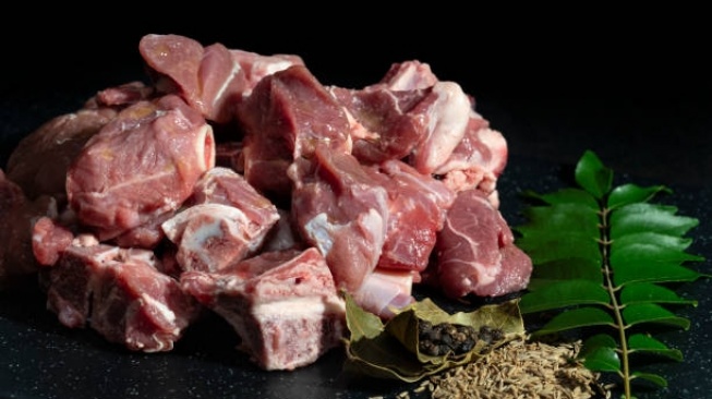 Rahasia Hilangkan Bau Prengus Kambing: 5 Bahan Ajaib, Daging Empuk!
