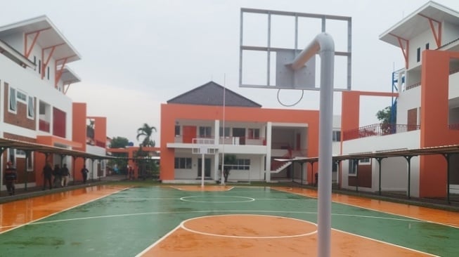 Renovasi 100 Sekolah Rakyat: Pekerja Berjuang 24 Jam Nonstop