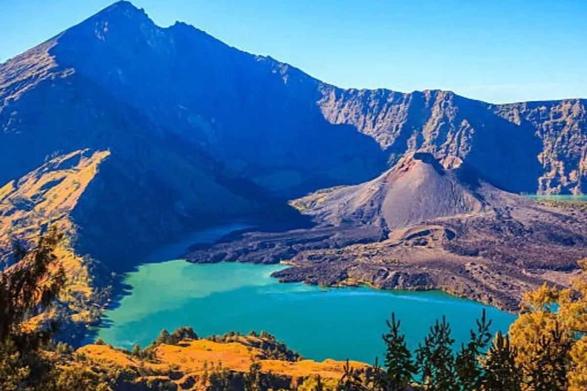 Rinjani: Rating 1 Bintang, Tragedi Pendaki Brasil Guncang Dunia