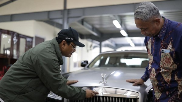 Rolls-Royce Kemensos Terjual! Lelang Ketiga Berhasil, Harga Segini