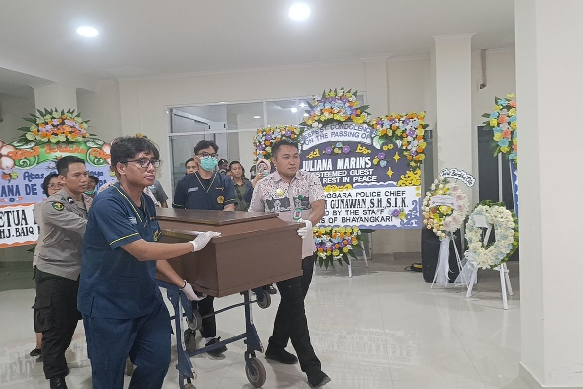 Autopsi_Ulang_Jenazah_Juliana_Marins_Misteri_Kematian_Terungkap_di_Brasil Autopsi Ulang Jenazah Juliana Marins: Misteri Kematian Terungkap di Brasil