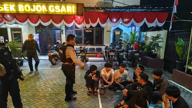 Depok: 11 Remaja Ditangkap, Siap Tawuran Brutal?