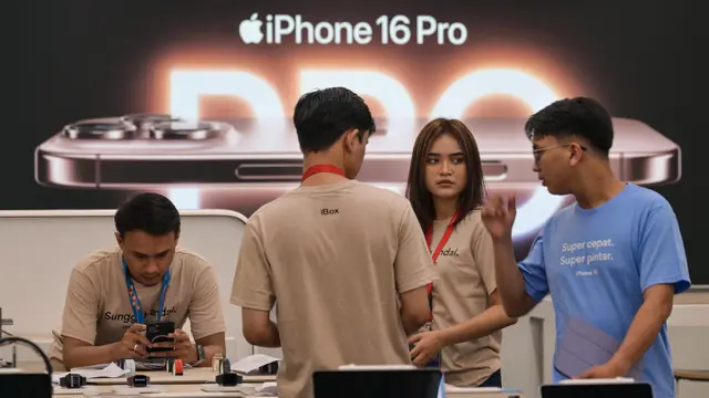 Harga_iPhone_16_Turun_Drastis_Promo_Hebat_Jangan_Lewatkan Harga iPhone 16 Turun Drastis: Promo Hebat Jangan Lewatkan!
